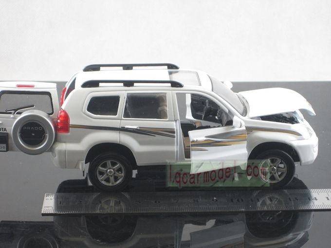   32 Toyota Land Cruiser PRADO white pull back car Metal Die Cast model